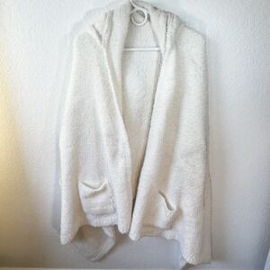 Aire Boutique Ivory Bouclé Hooded Sleeveless Wrap Vest w/ Pockets  Soft